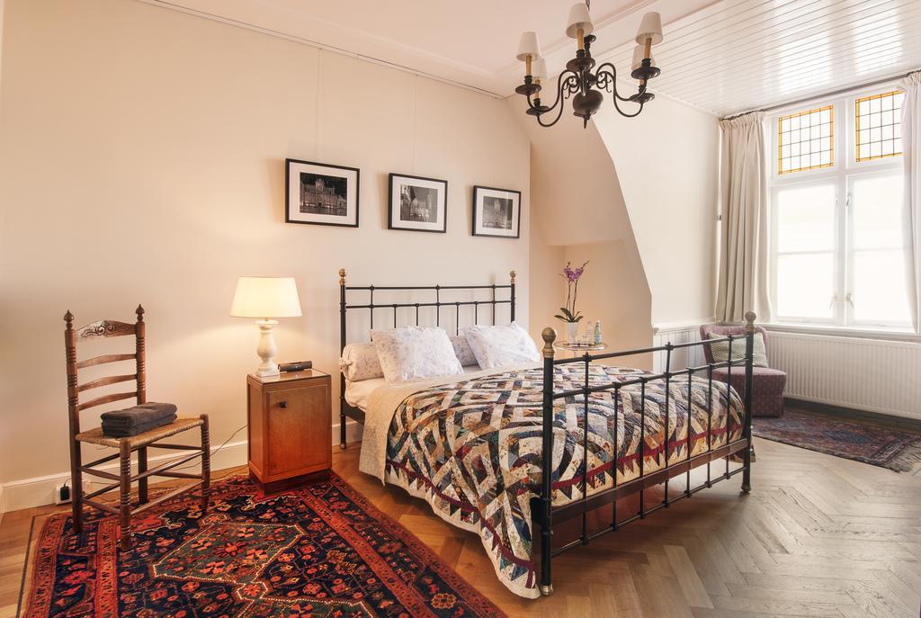 De Schiedamse Suites Kamer foto