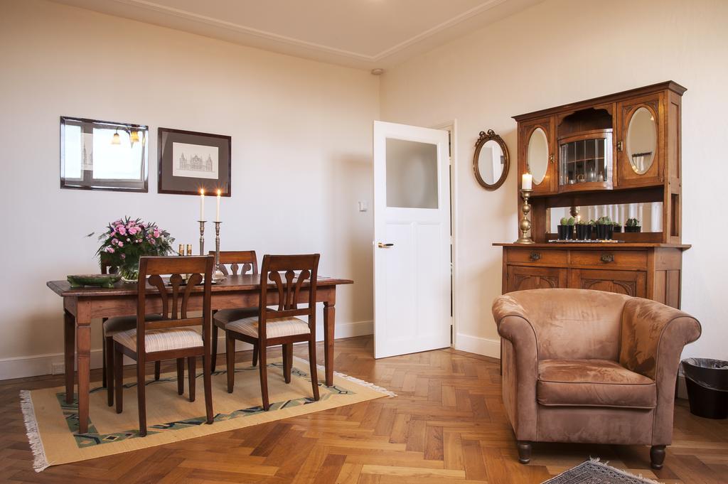 De Schiedamse Suites Kamer foto