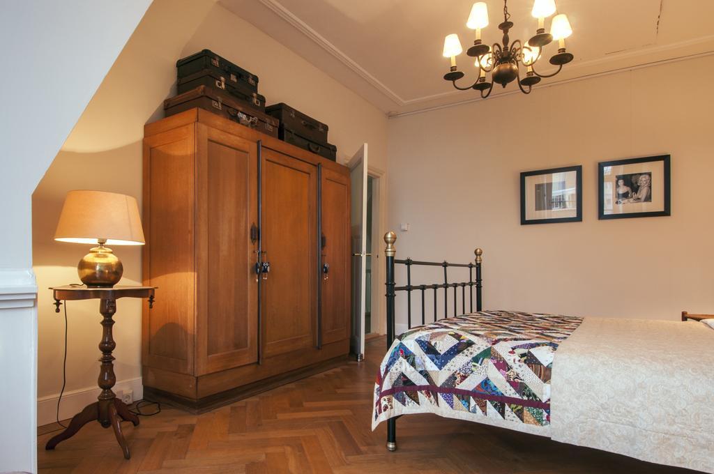 De Schiedamse Suites Kamer foto